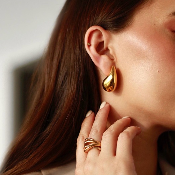 18K Gold Teardrop earrings*raindrop earrings*drop earrings*BV Drop earrings*BV - Picture 2 of 5